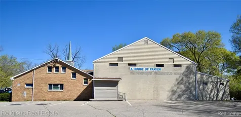 818 N Jenison Avenue Lansing City MI 48915