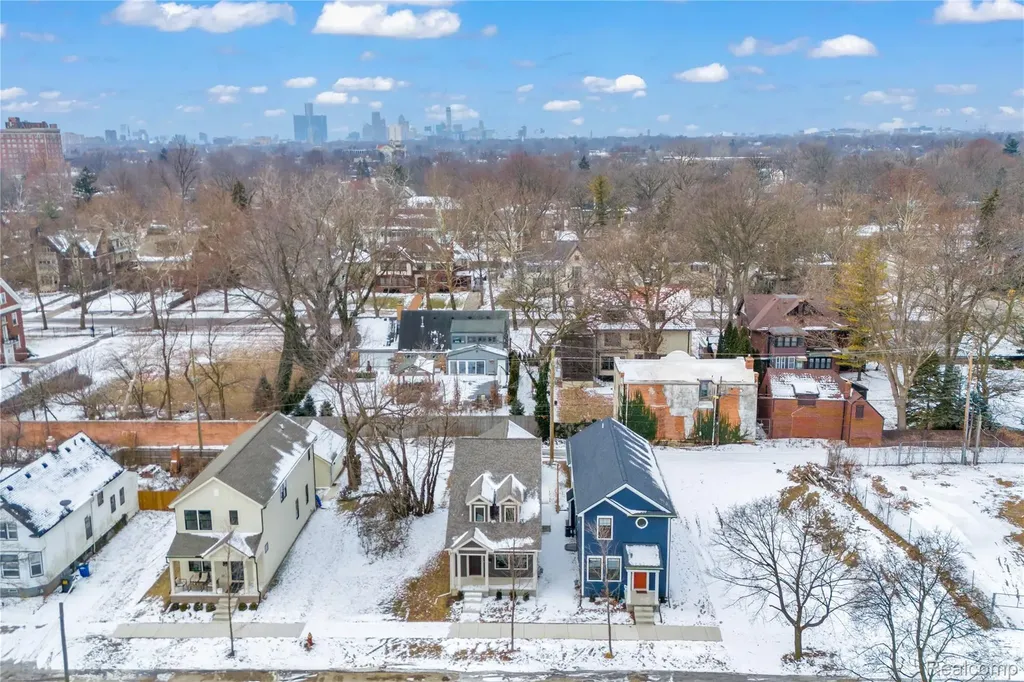1510 Holcomb Street Detroit City MI 48214