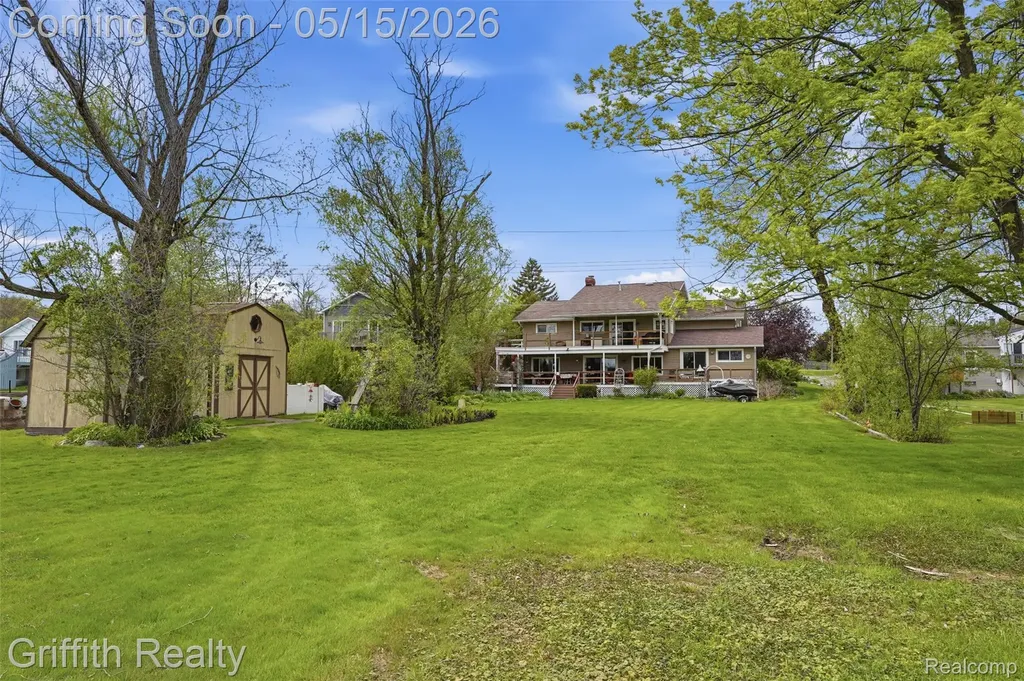2901 School Lake Drive Brighton Township MI 48114