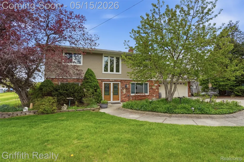 2901 School Lake Drive Brighton Township MI 48114