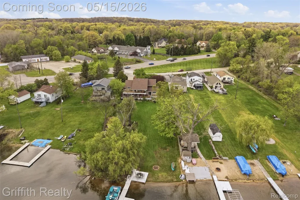 2901 School Lake Drive Brighton Township MI 48114