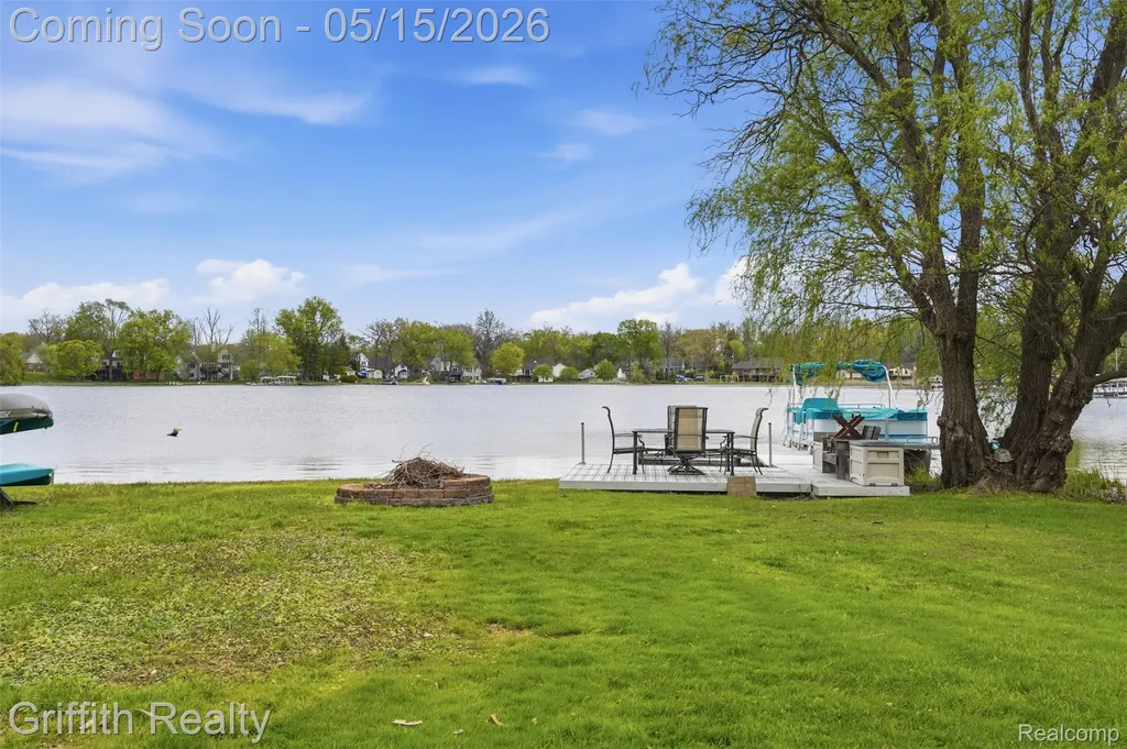 2901 School Lake Drive Brighton Township MI 48114
