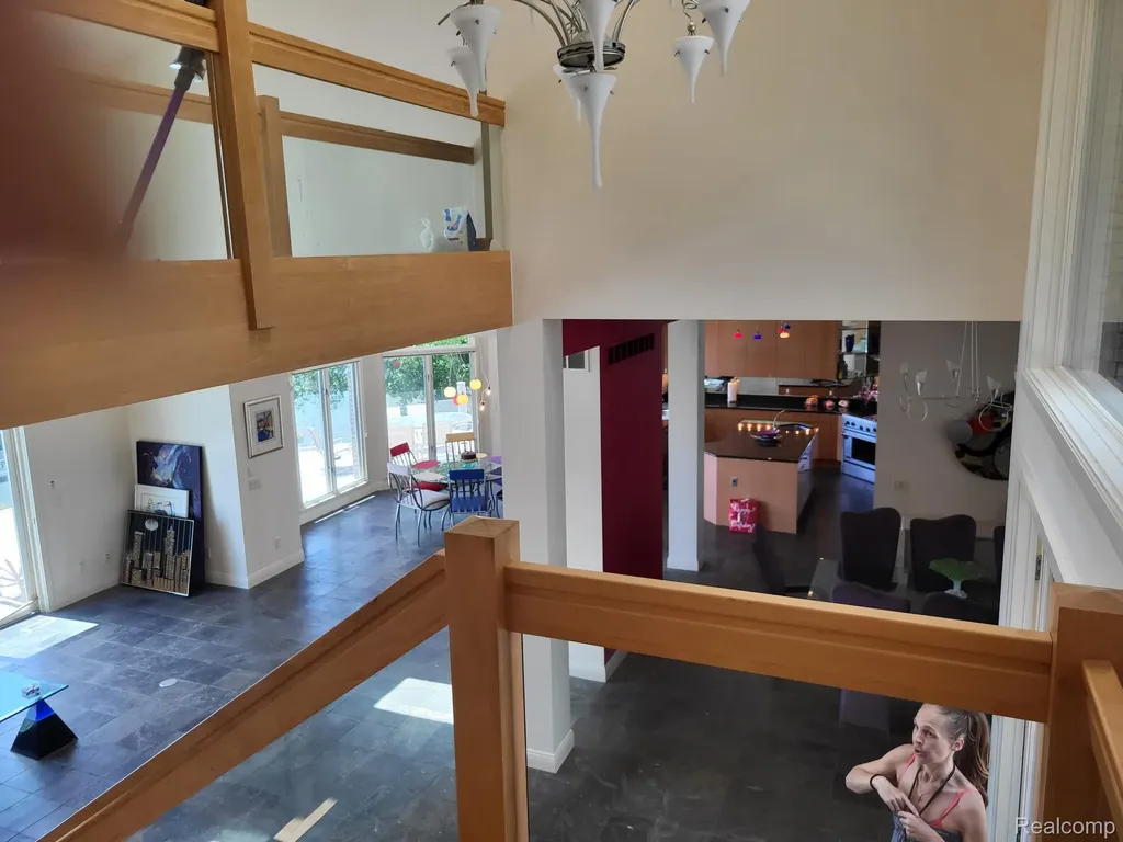 1296 Labrosse Drive Waterford Charter Township MI 48328