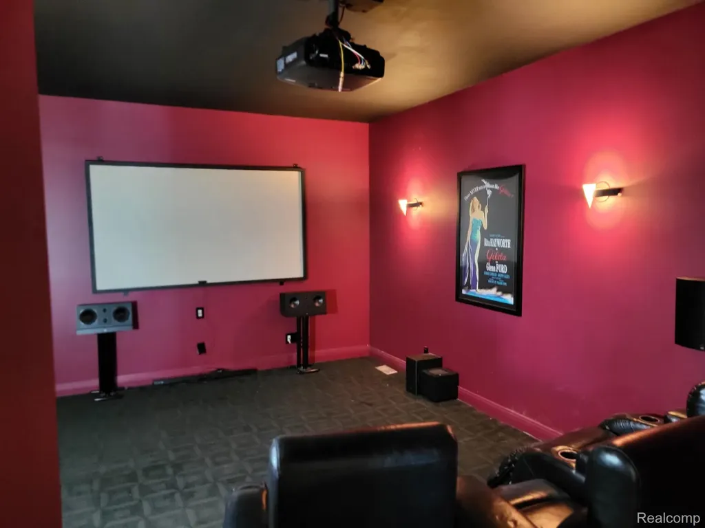 1296 Labrosse Drive Waterford Charter Township MI 48328
