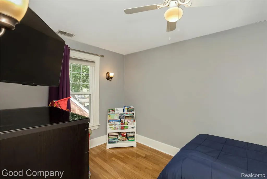 189 W Maplehurst Street Ferndale City MI 48220