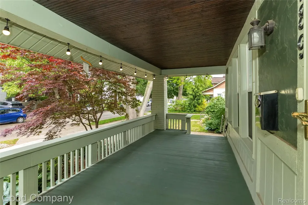 189 W Maplehurst Street Ferndale City MI 48220