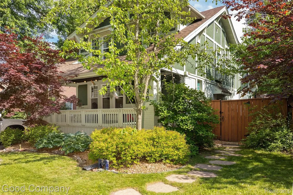 189 W Maplehurst Street Ferndale City MI 48220