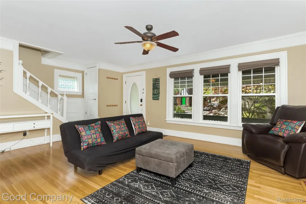 189 W Maplehurst Street Ferndale City MI 48220