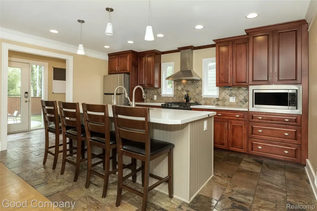 189 W Maplehurst Street Ferndale City MI 48220