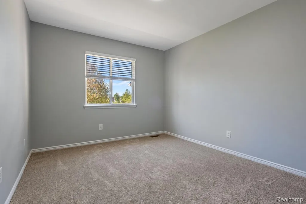 221 Maplewood Drive Brandon Charter Township MI 48348