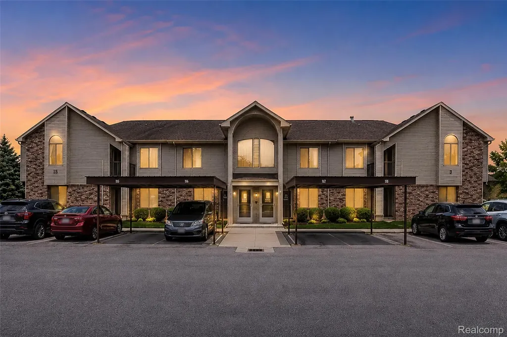 42764 Lilley Pointe Drive Canton Charter Township MI 48187