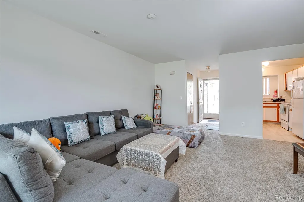 42764 Lilley Pointe Drive Canton Charter Township MI 48187