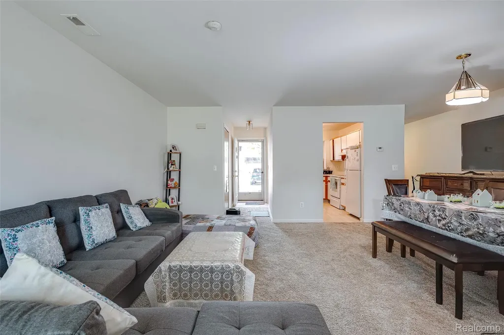 42764 Lilley Pointe Drive Canton Charter Township MI 48187