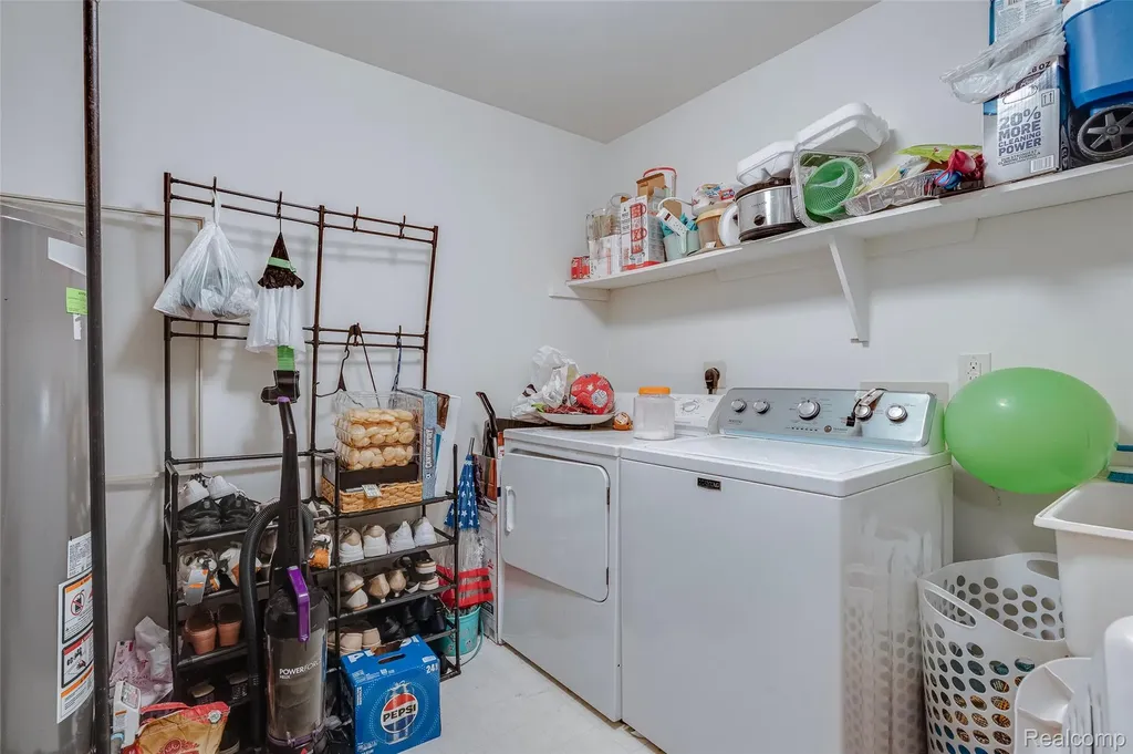 42764 Lilley Pointe Drive Canton Charter Township MI 48187