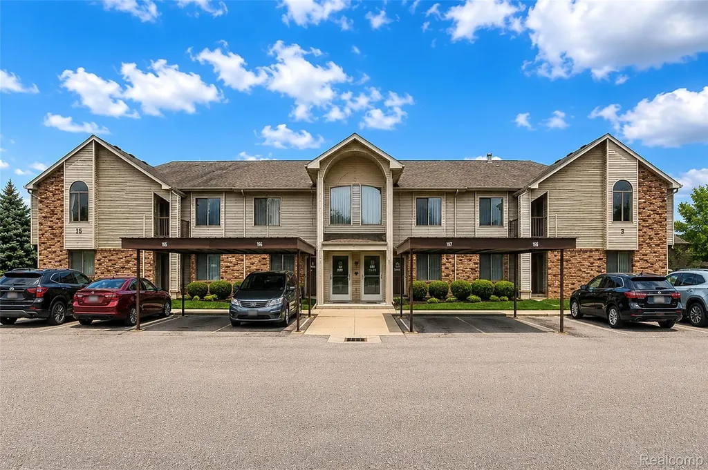42764 Lilley Pointe Drive Canton Charter Township MI 48187