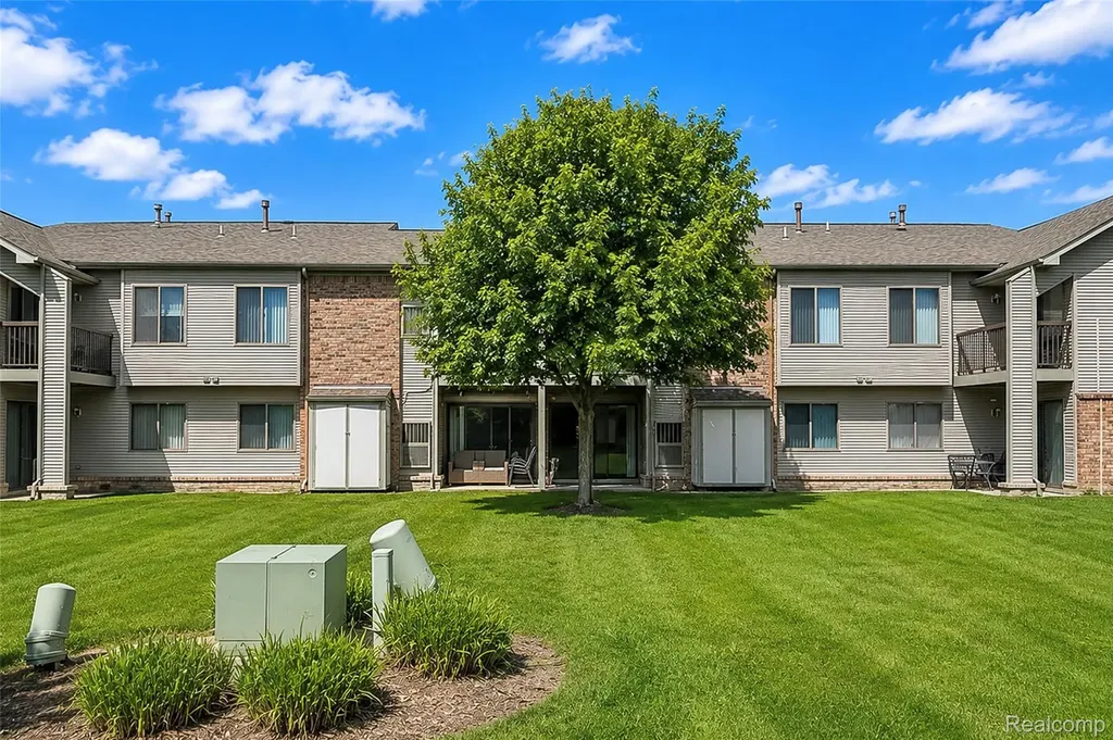 42764 Lilley Pointe Drive Canton Charter Township MI 48187