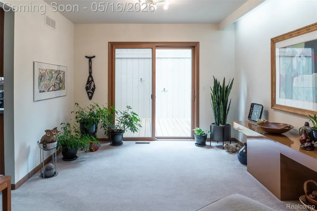29498 Sylvan Lane Farmington Hills City MI 48334