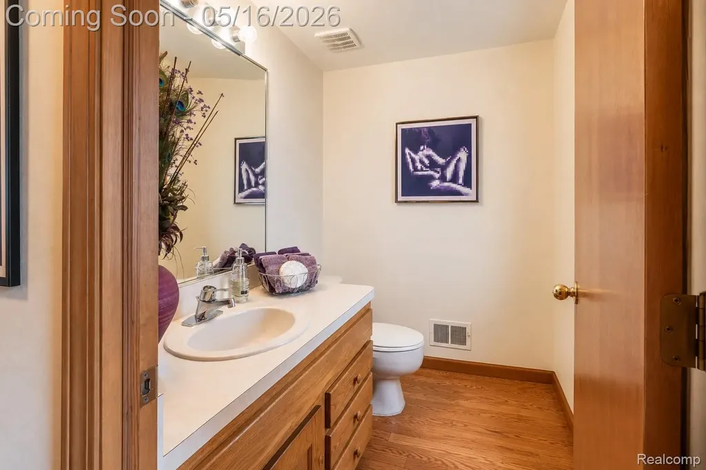 29498 Sylvan Lane Farmington Hills City MI 48334