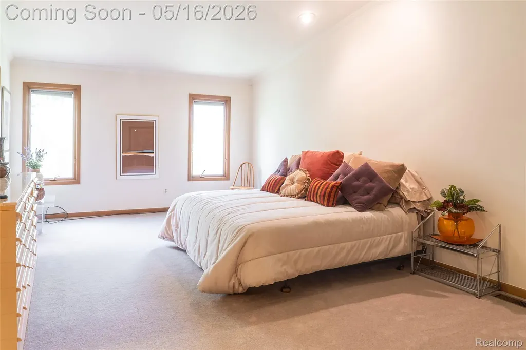29498 Sylvan Lane Farmington Hills City MI 48334