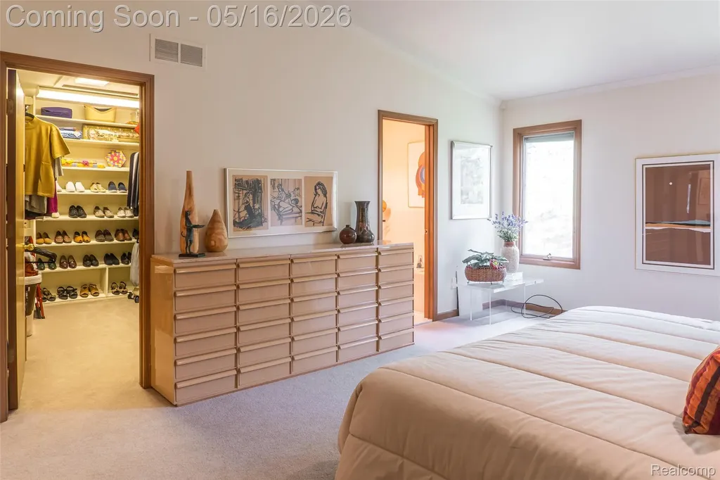 29498 Sylvan Lane Farmington Hills City MI 48334