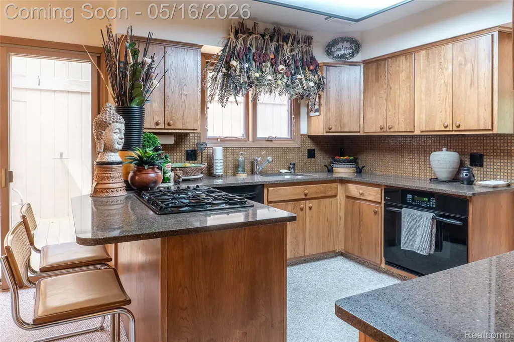 29498 Sylvan Lane Farmington Hills City MI 48334
