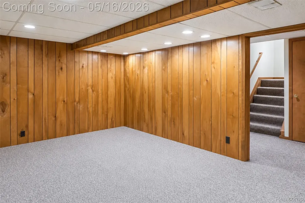 29498 Sylvan Lane Farmington Hills City MI 48334