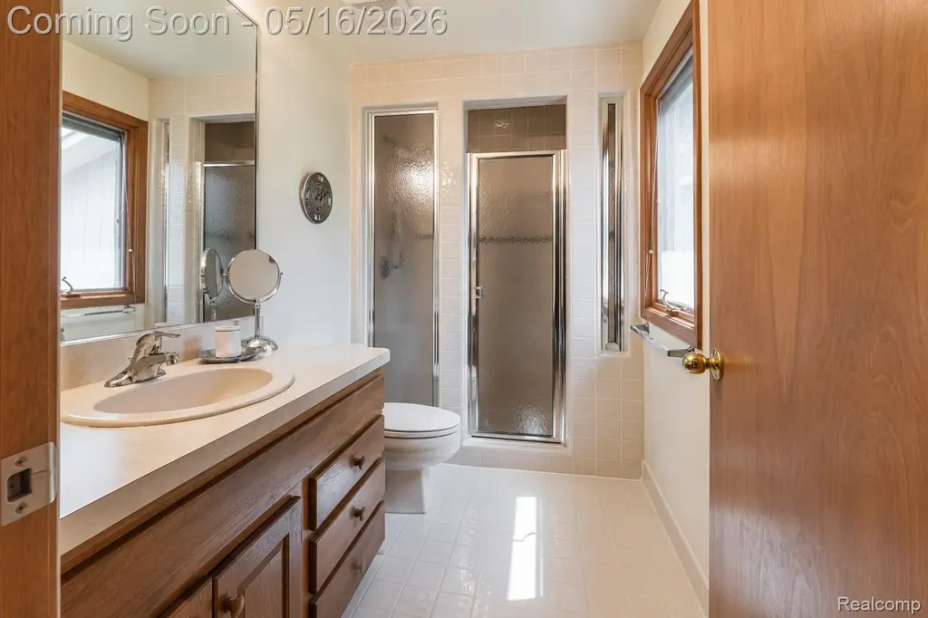 29498 Sylvan Lane Farmington Hills City MI 48334