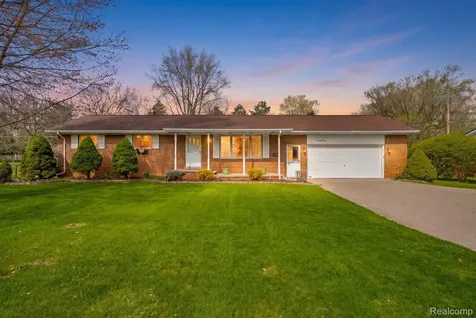 5740 Mill Street Peck Village MI 48466