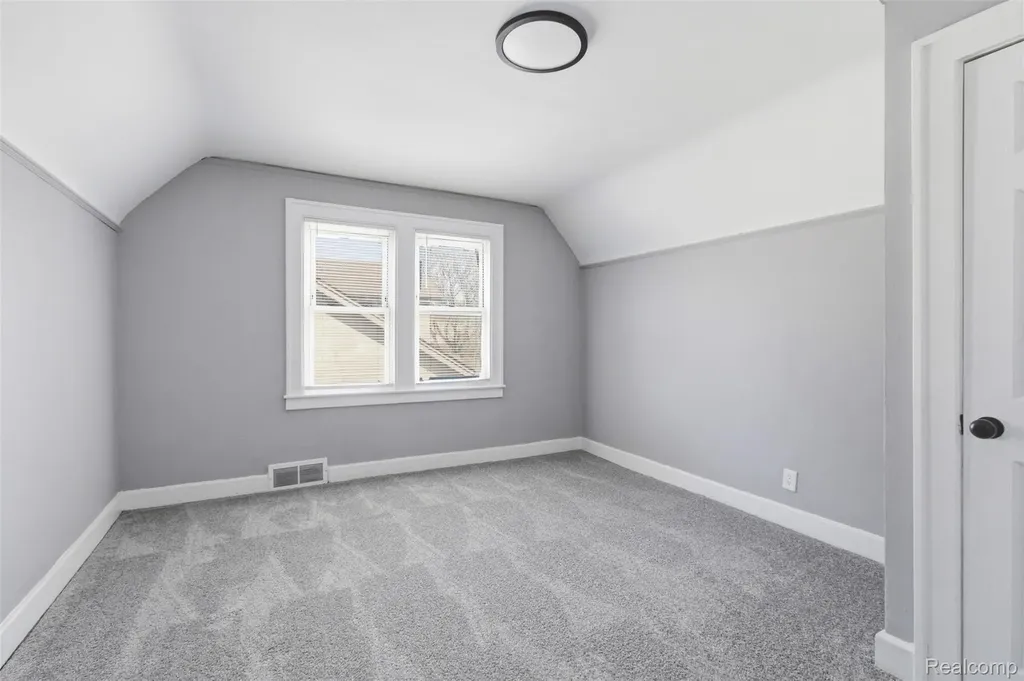 15881 Winthrop Street Detroit City MI 48227
