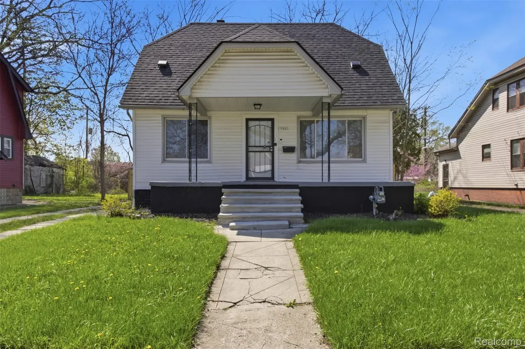 15881 Winthrop Street Detroit City MI 48227