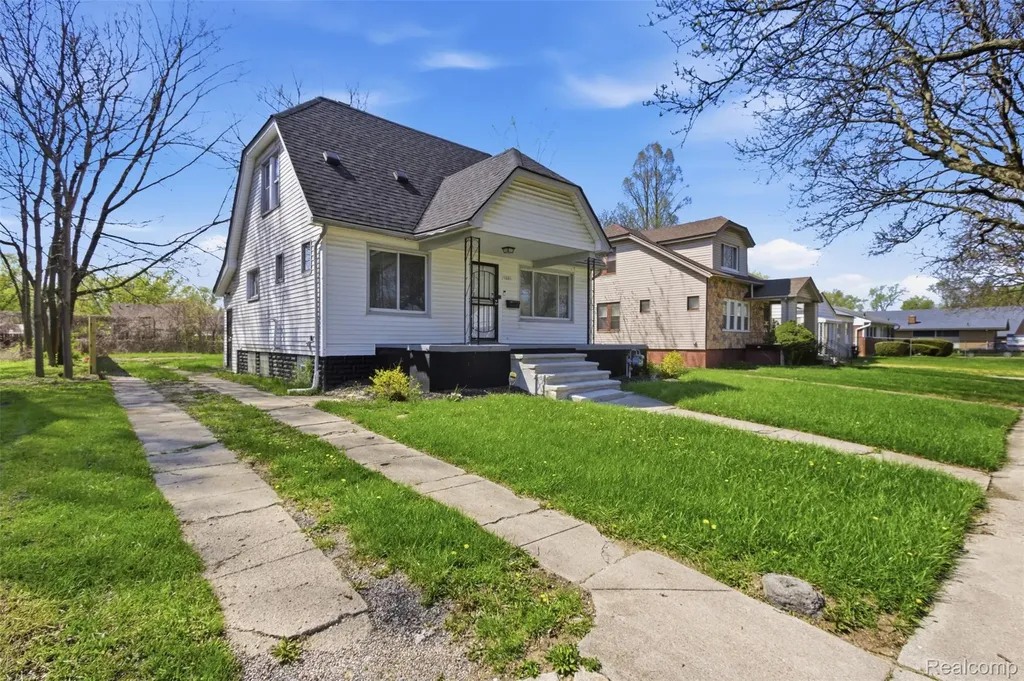 15881 Winthrop Street Detroit City MI 48227