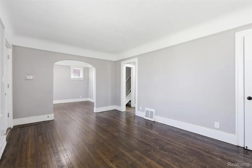 15881 Winthrop Street Detroit City MI 48227