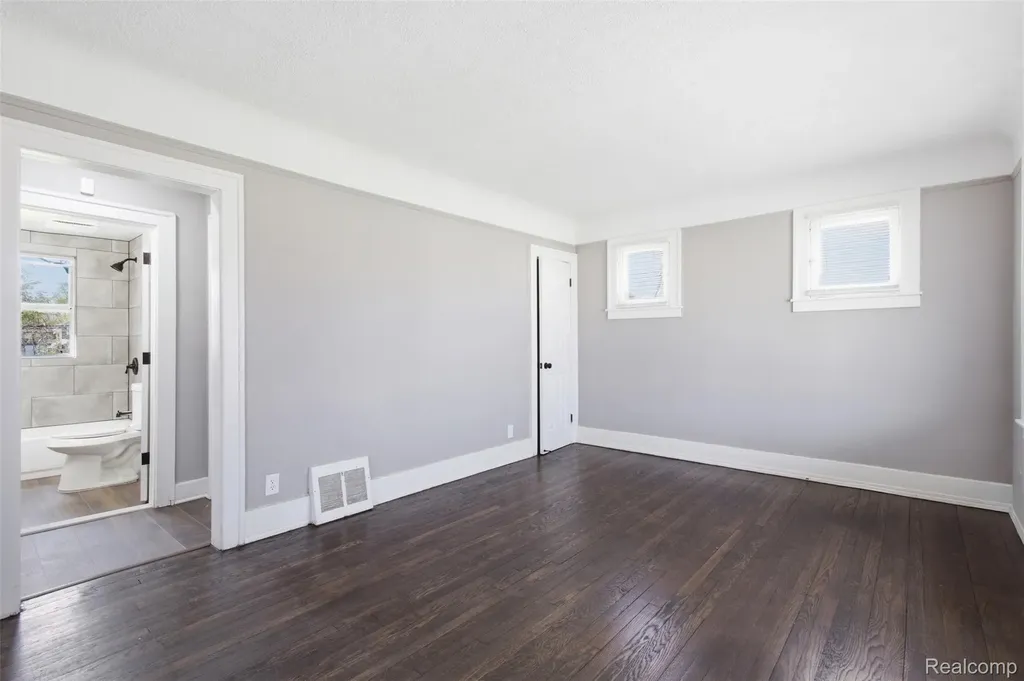 15881 Winthrop Street Detroit City MI 48227