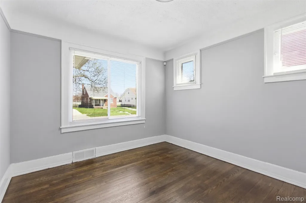15881 Winthrop Street Detroit City MI 48227