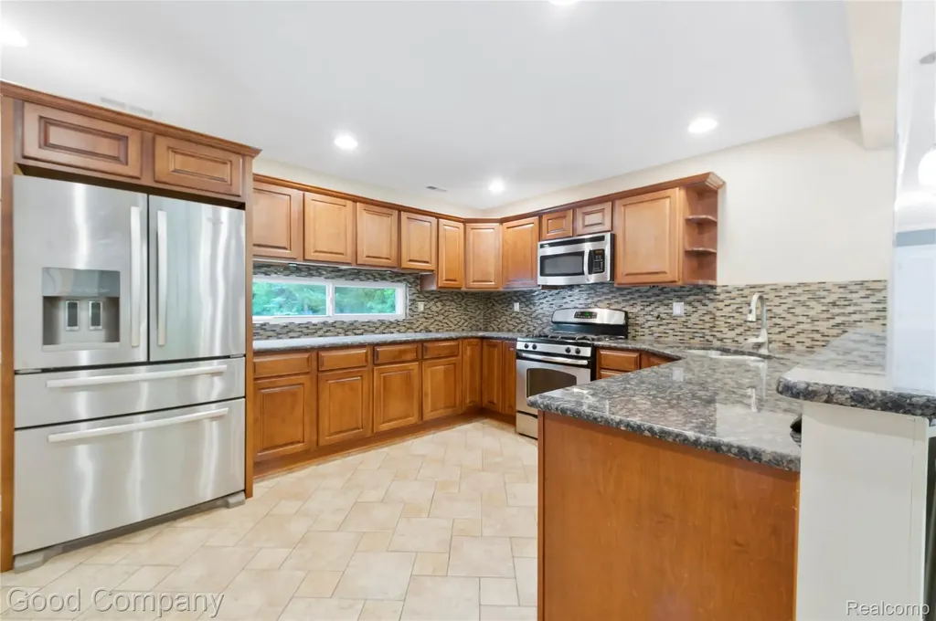 48703 W Ranch Drive Chesterfield Township MI 48051