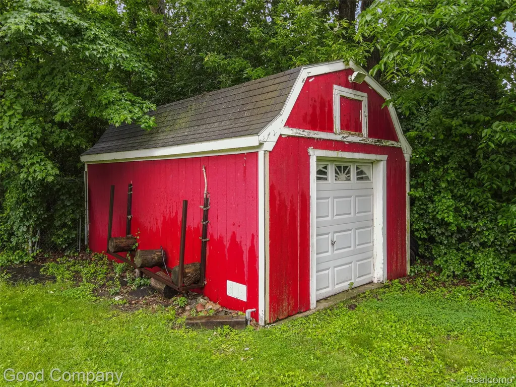 48703 W Ranch Drive Chesterfield Township MI 48051
