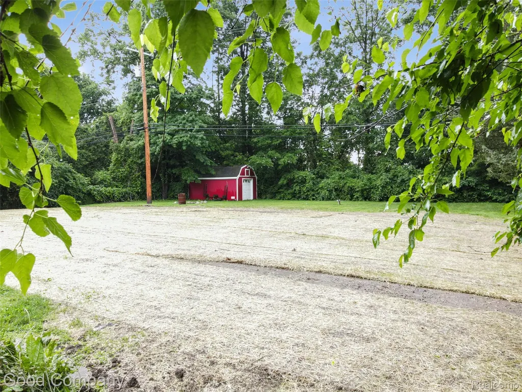 48703 W Ranch Drive Chesterfield Township MI 48051