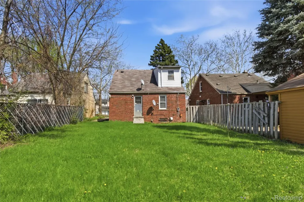 18645 Ardmore Street Detroit City MI 48235