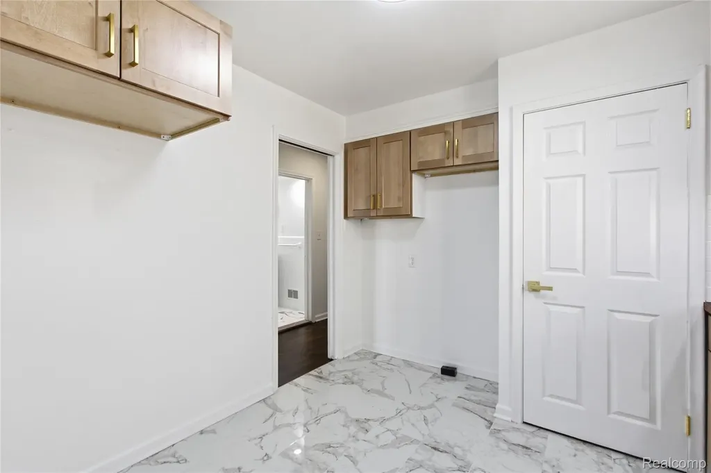18645 Ardmore Street Detroit City MI 48235