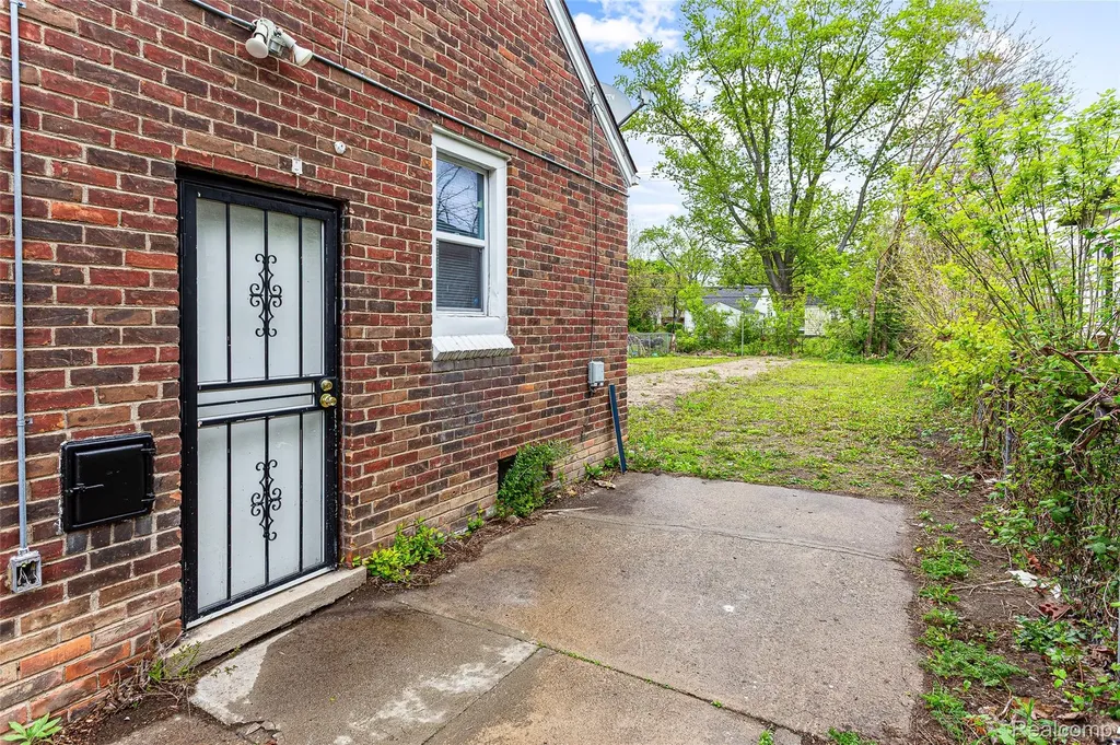 19786 Prevost Street Detroit City MI 48235