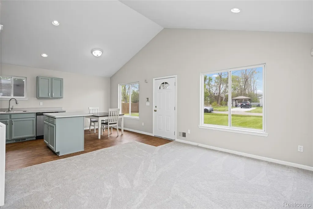 2660 Pontiac Lake Road Waterford Charter Township MI 48328