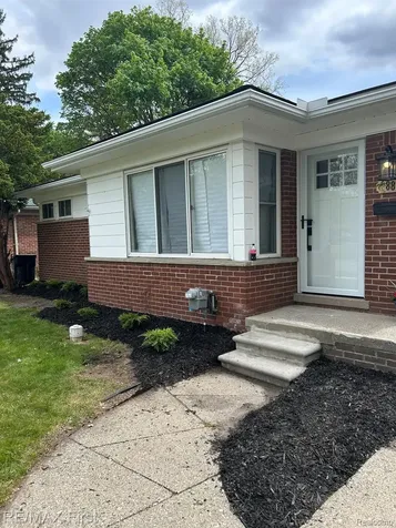 8865 Kenberton Drive Oak Park City MI 48237