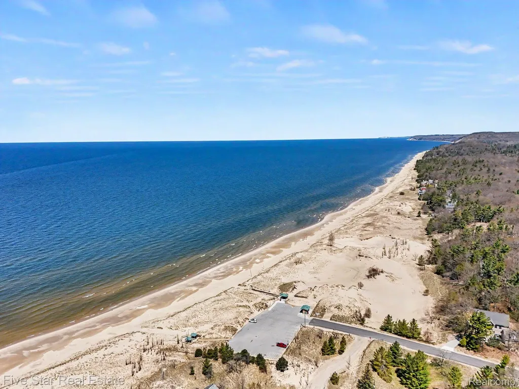 0000 Crescent Beach Road Onekama Township MI 49660