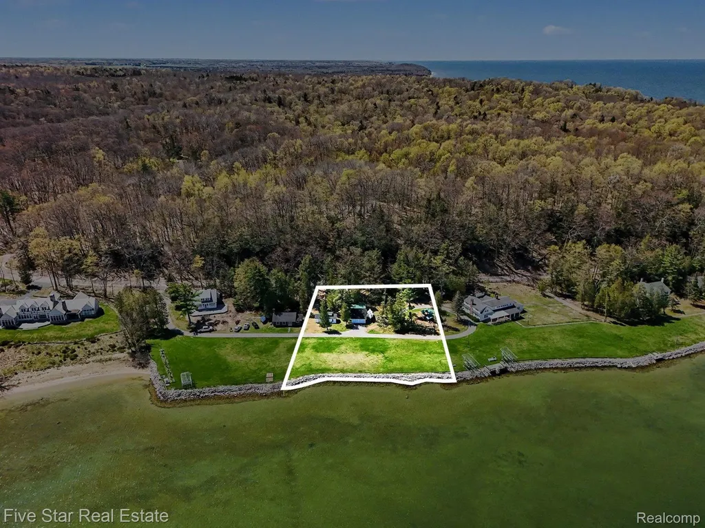 0000 Crescent Beach Road Onekama Township MI 49660
