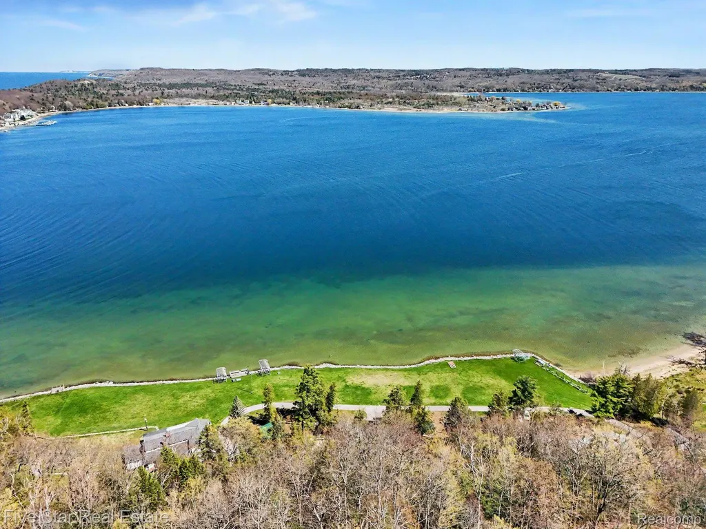0000 Crescent Beach Road Onekama Township MI 49660