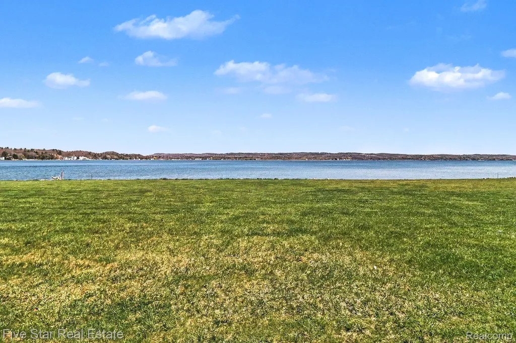 0000 Crescent Beach Road Onekama Township MI 49660