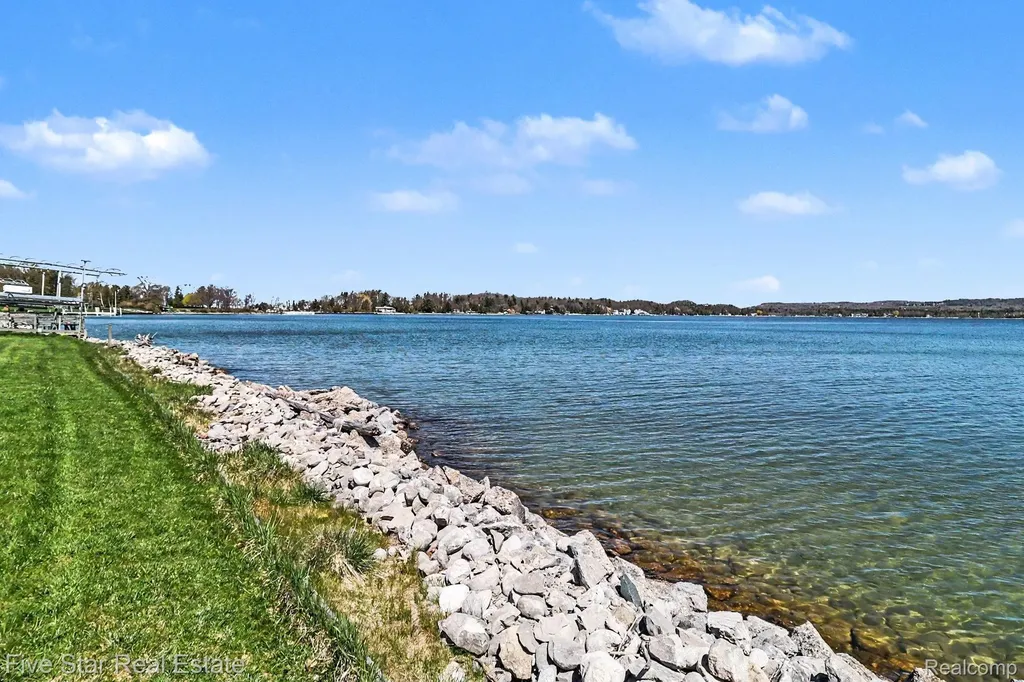 0000 Crescent Beach Road Onekama Township MI 49660