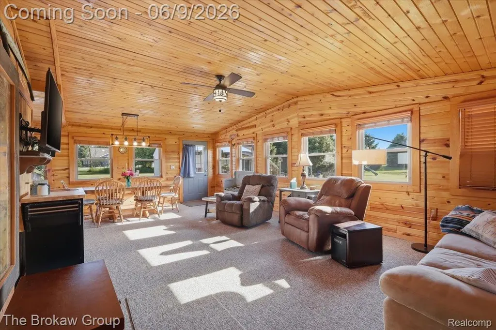5461 N Henderson Road Richfield Township MI 48423