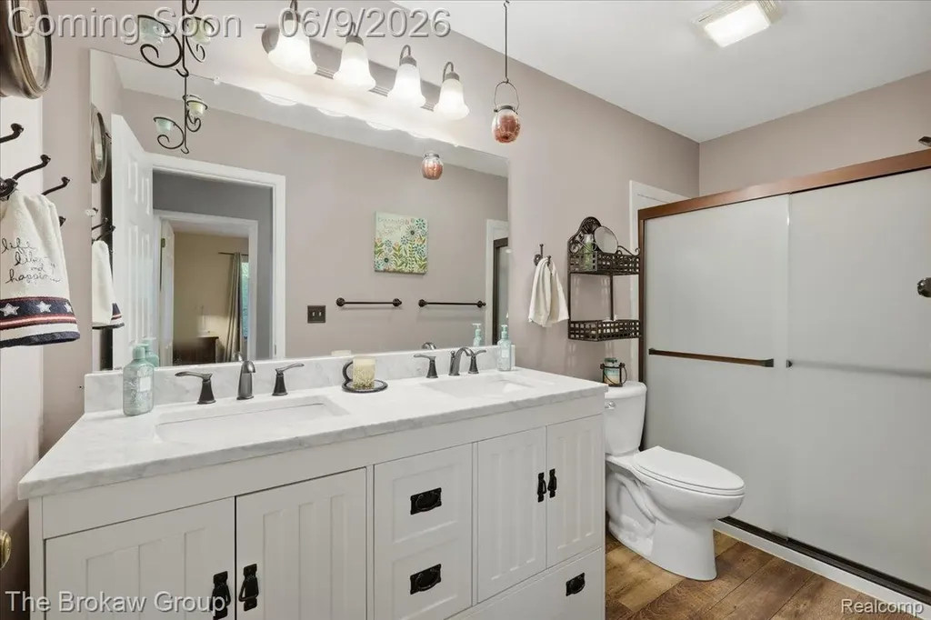 5461 N Henderson Road Richfield Township MI 48423