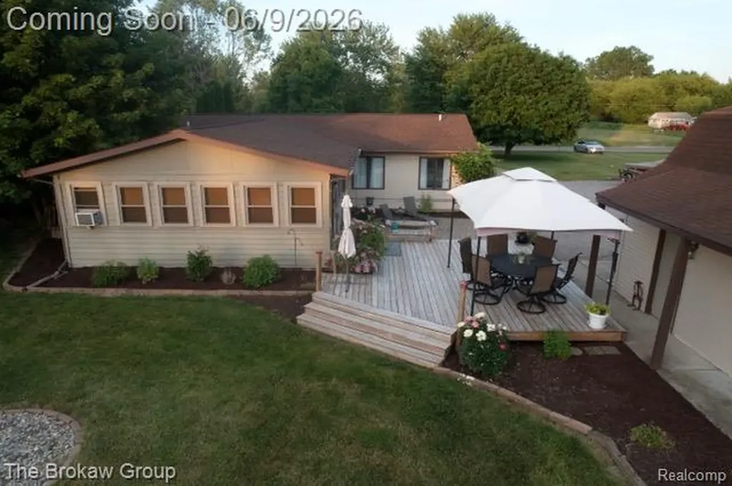 5461 N Henderson Road Richfield Township MI 48423